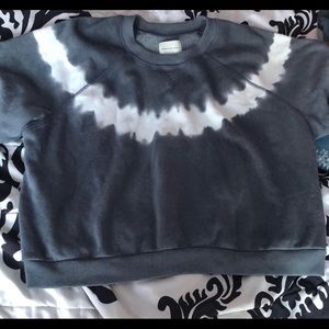 short sleeved sweatshirt